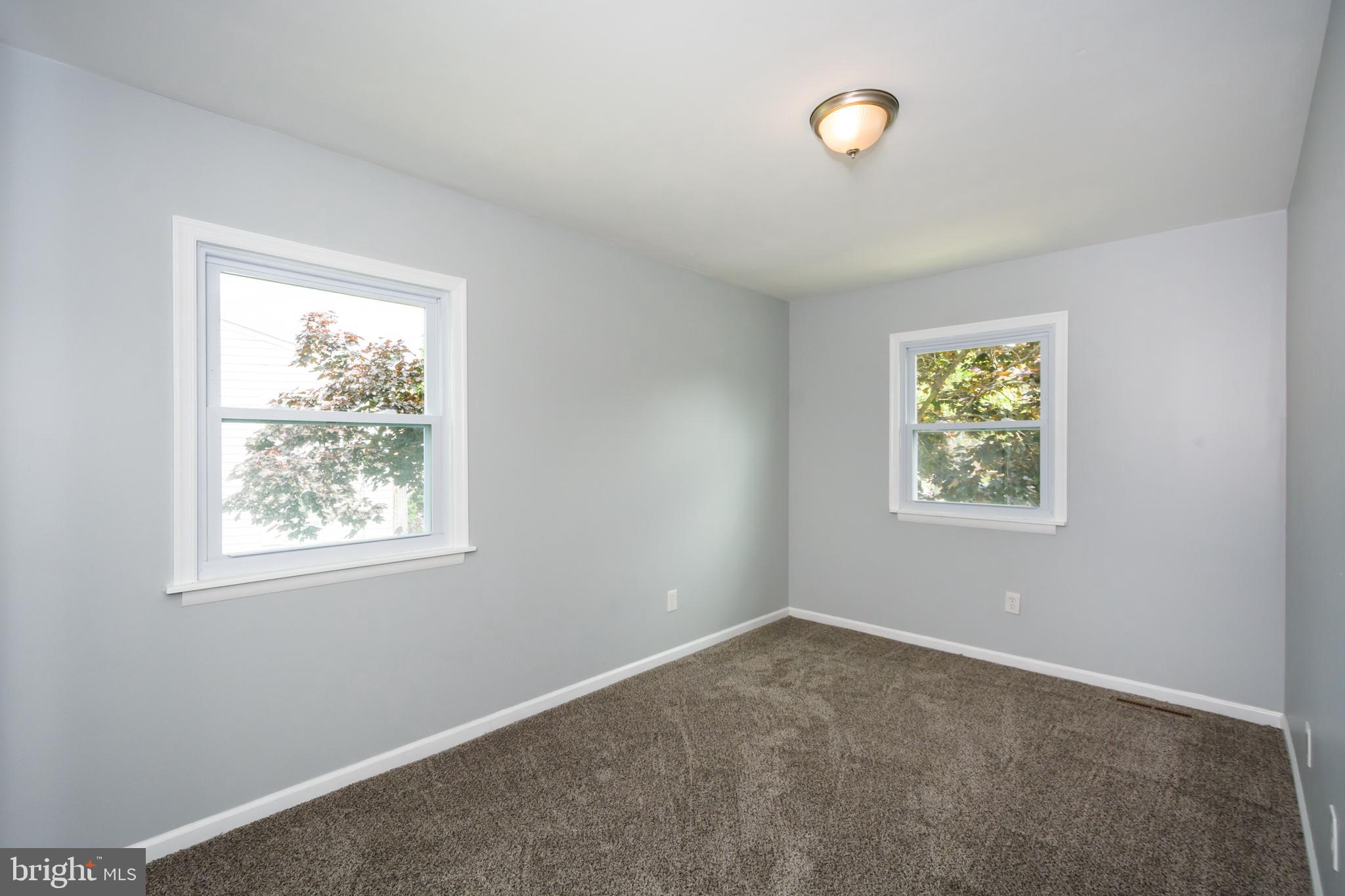 HARFORD SQUARE - Residential