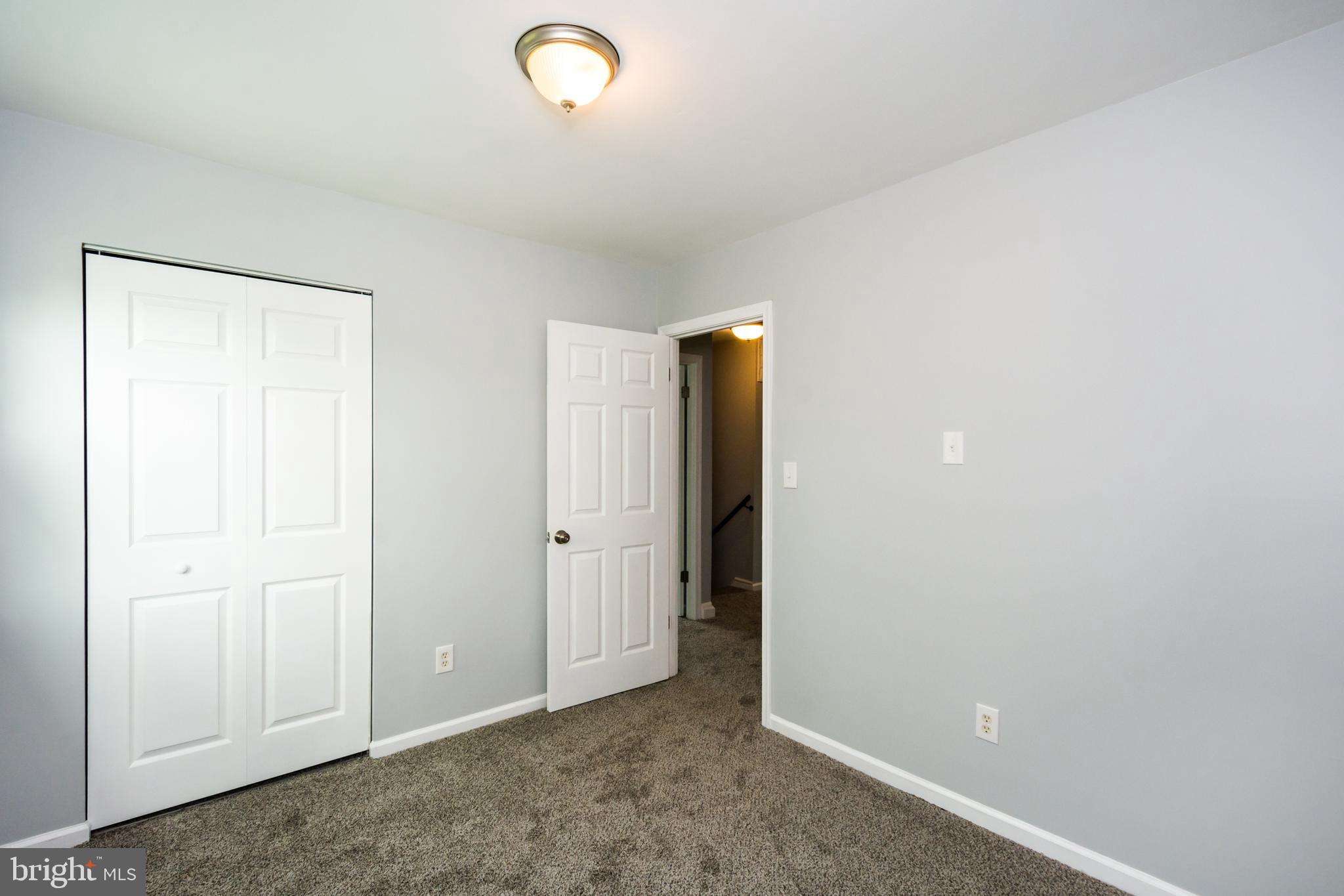 HARFORD SQUARE - Residential