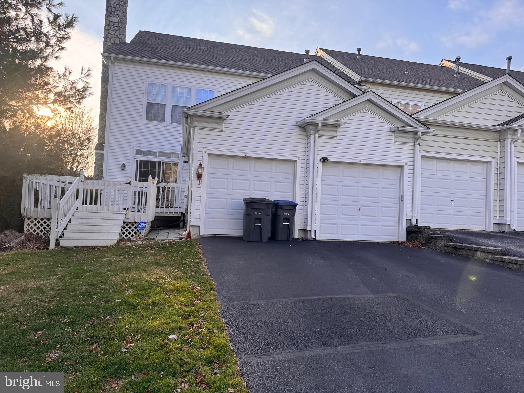 WINDSOR RIDGE - Residential Lease