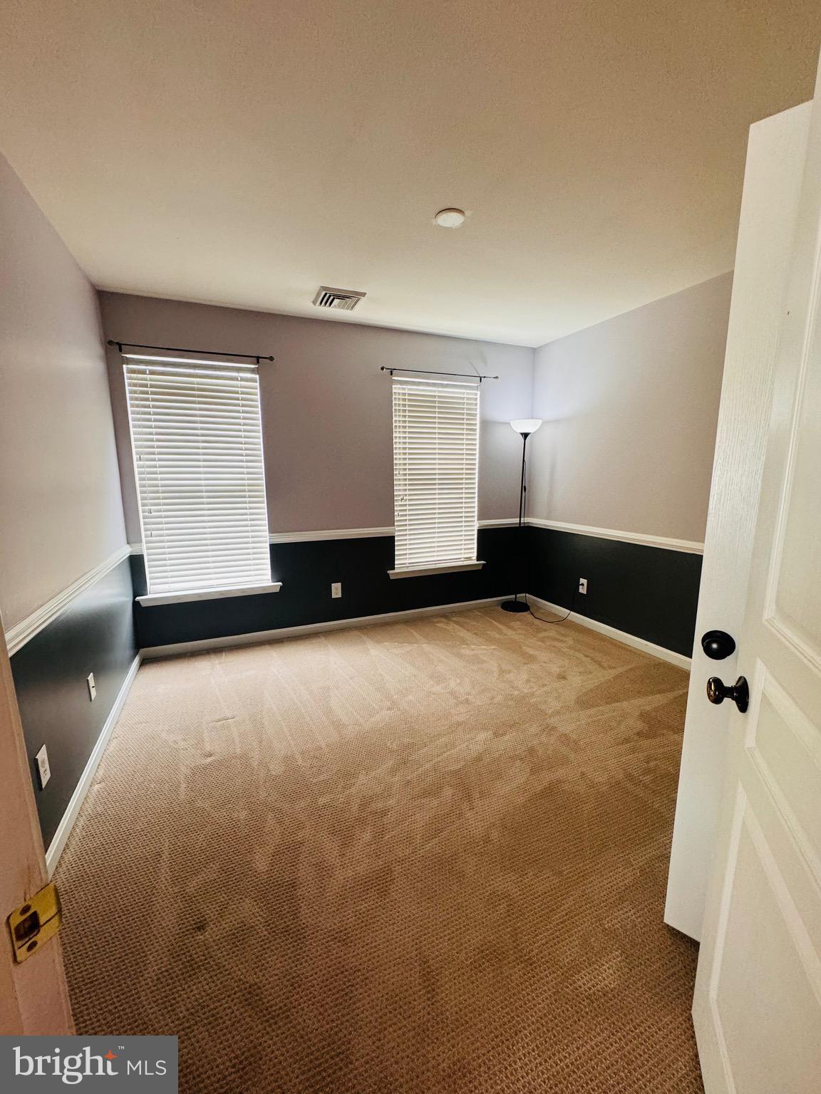 WINDSOR RIDGE - Residential Lease