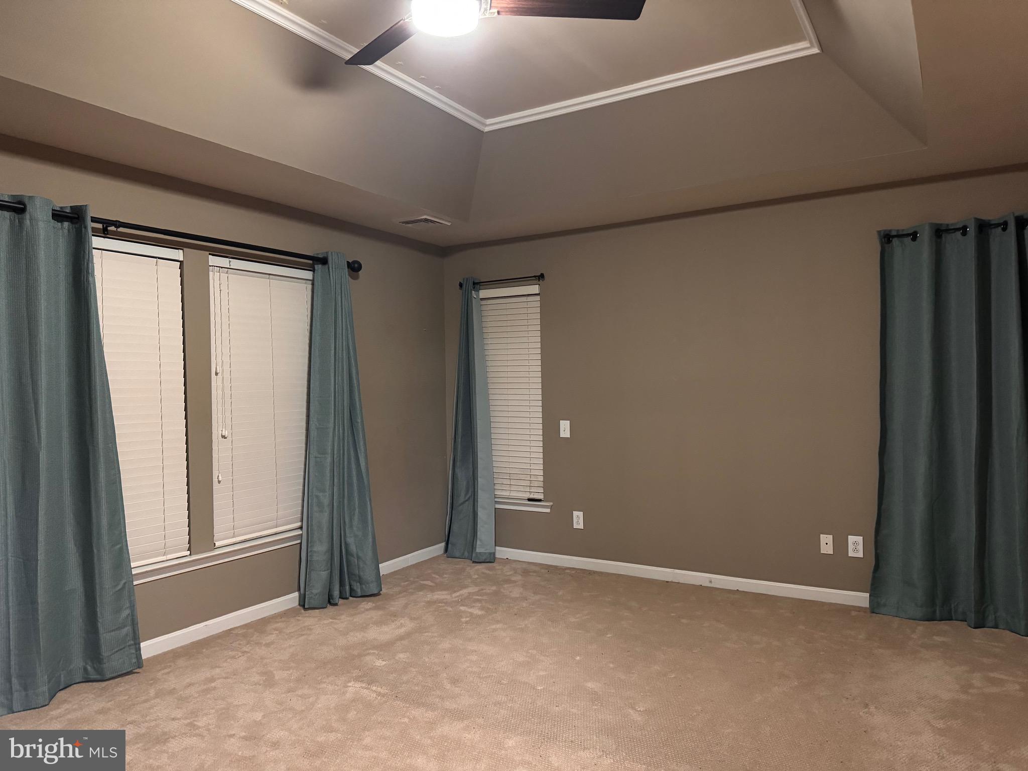 WINDSOR RIDGE - Residential Lease