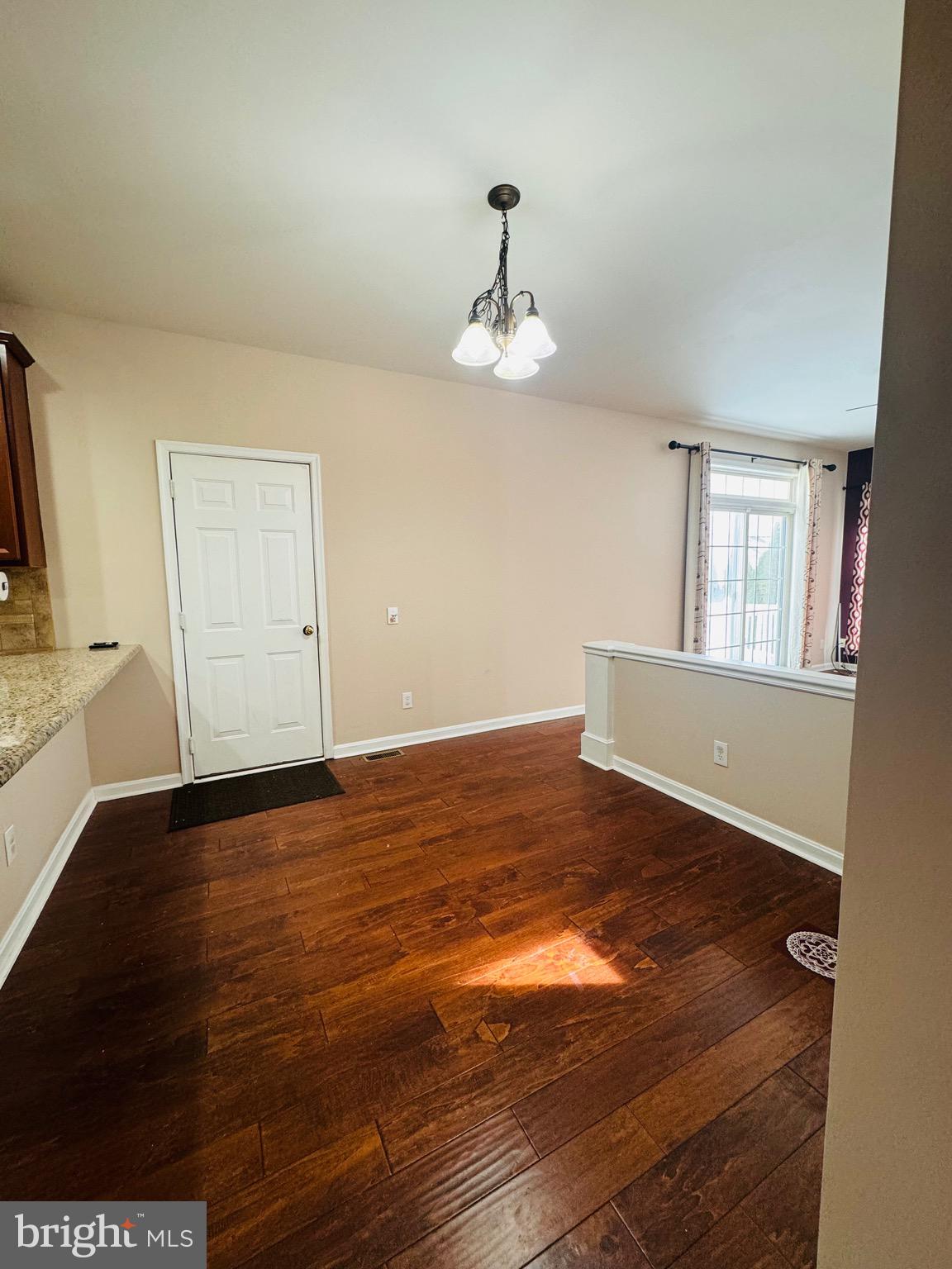 WINDSOR RIDGE - Residential Lease