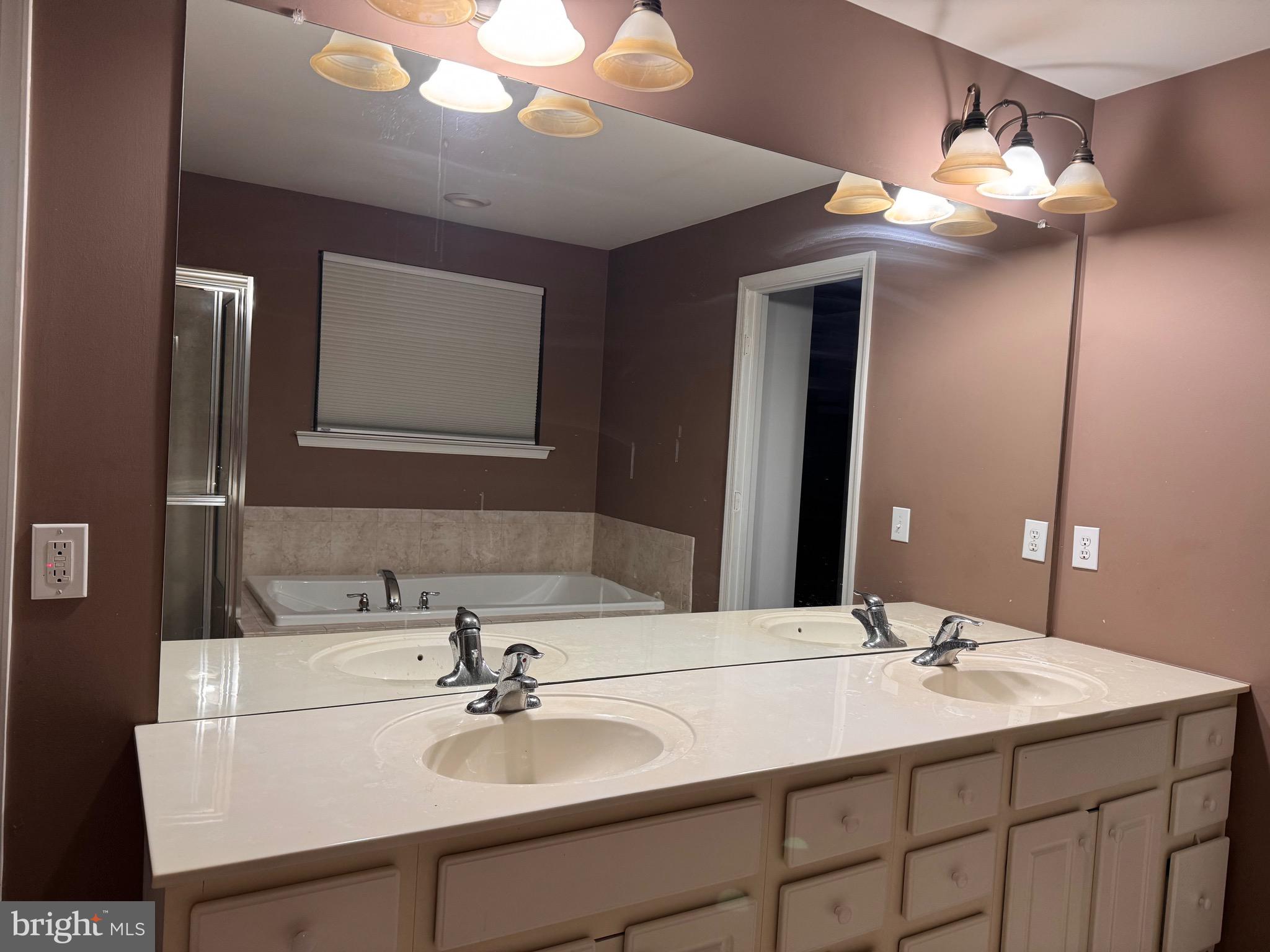 WINDSOR RIDGE - Residential Lease