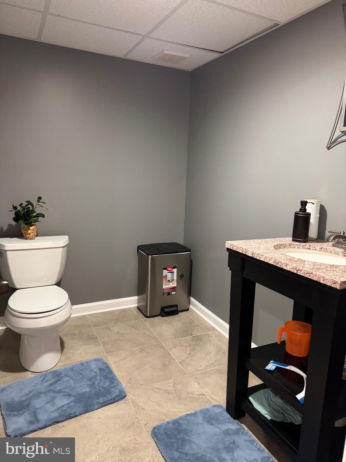 WINDSOR RIDGE - Residential Lease