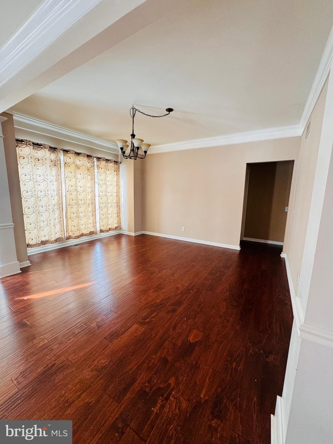 WINDSOR RIDGE - Residential Lease