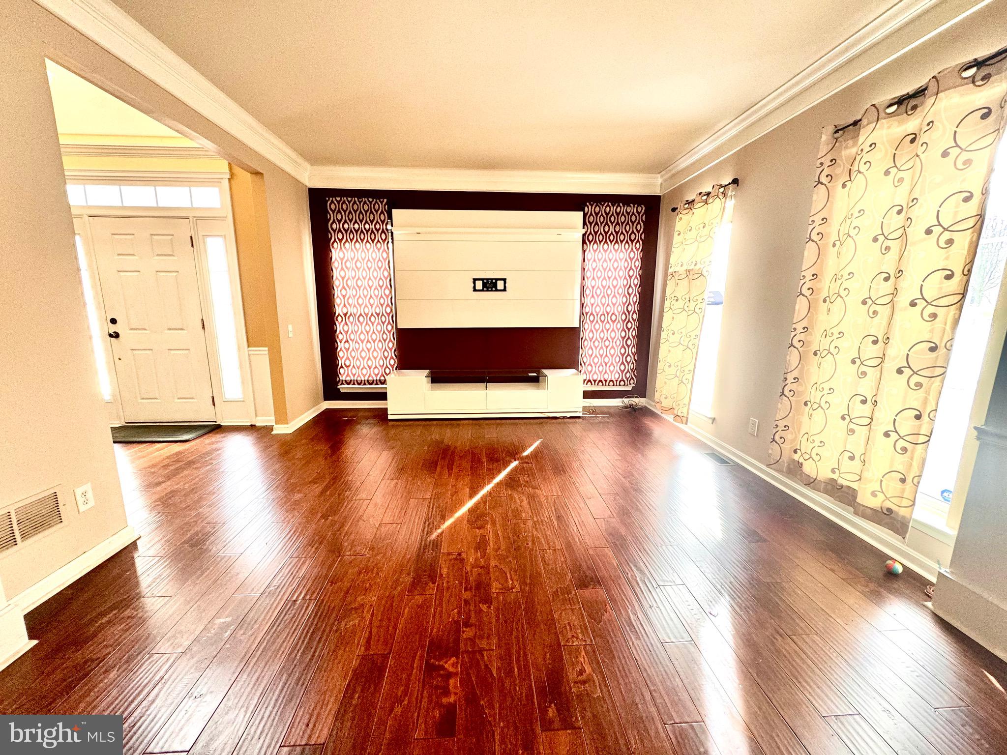 WINDSOR RIDGE - Residential Lease