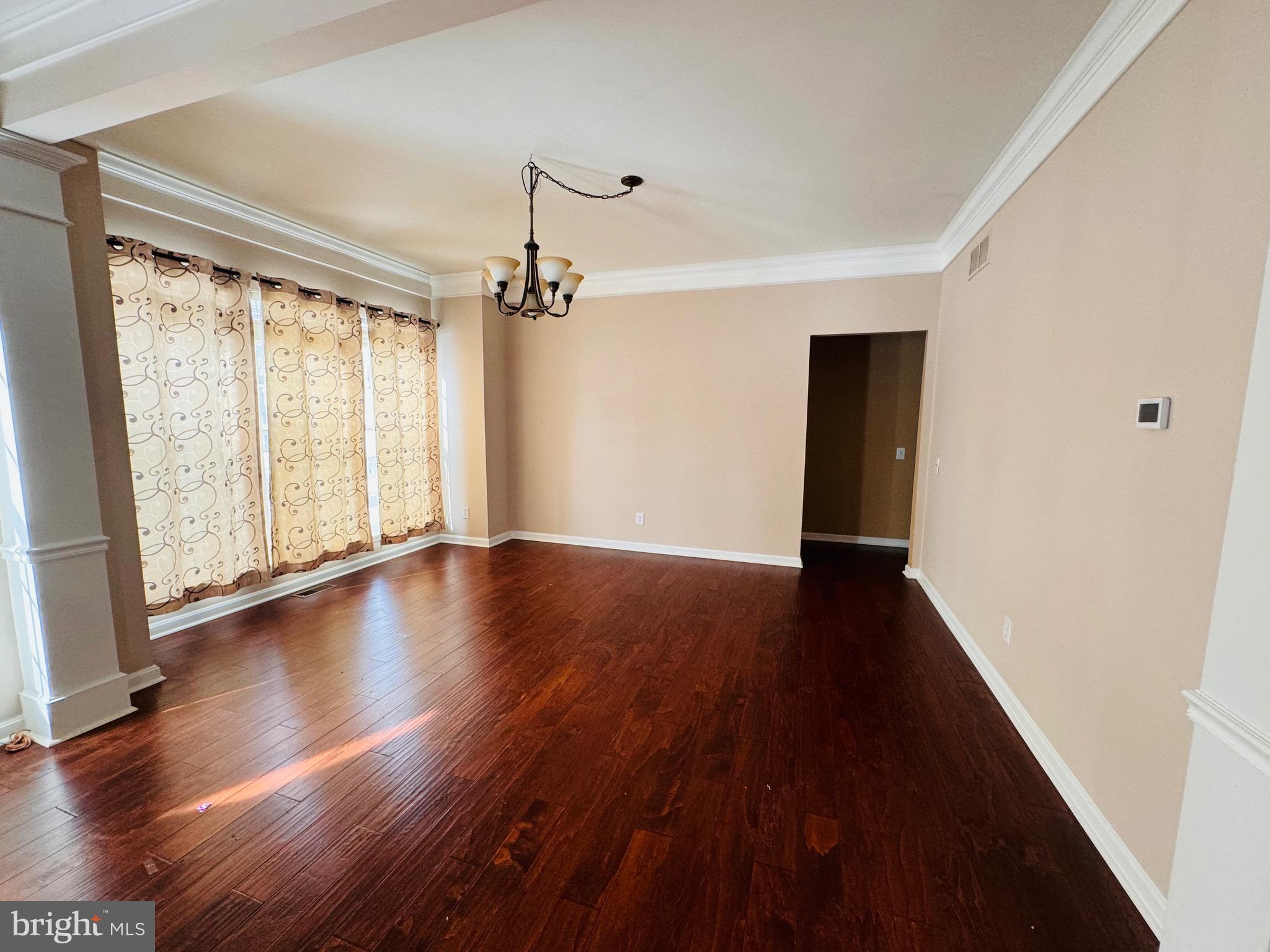 WINDSOR RIDGE - Residential Lease
