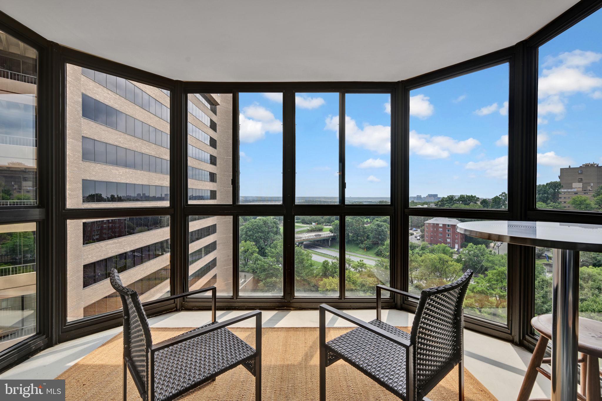 1600 N OAK STREET 808