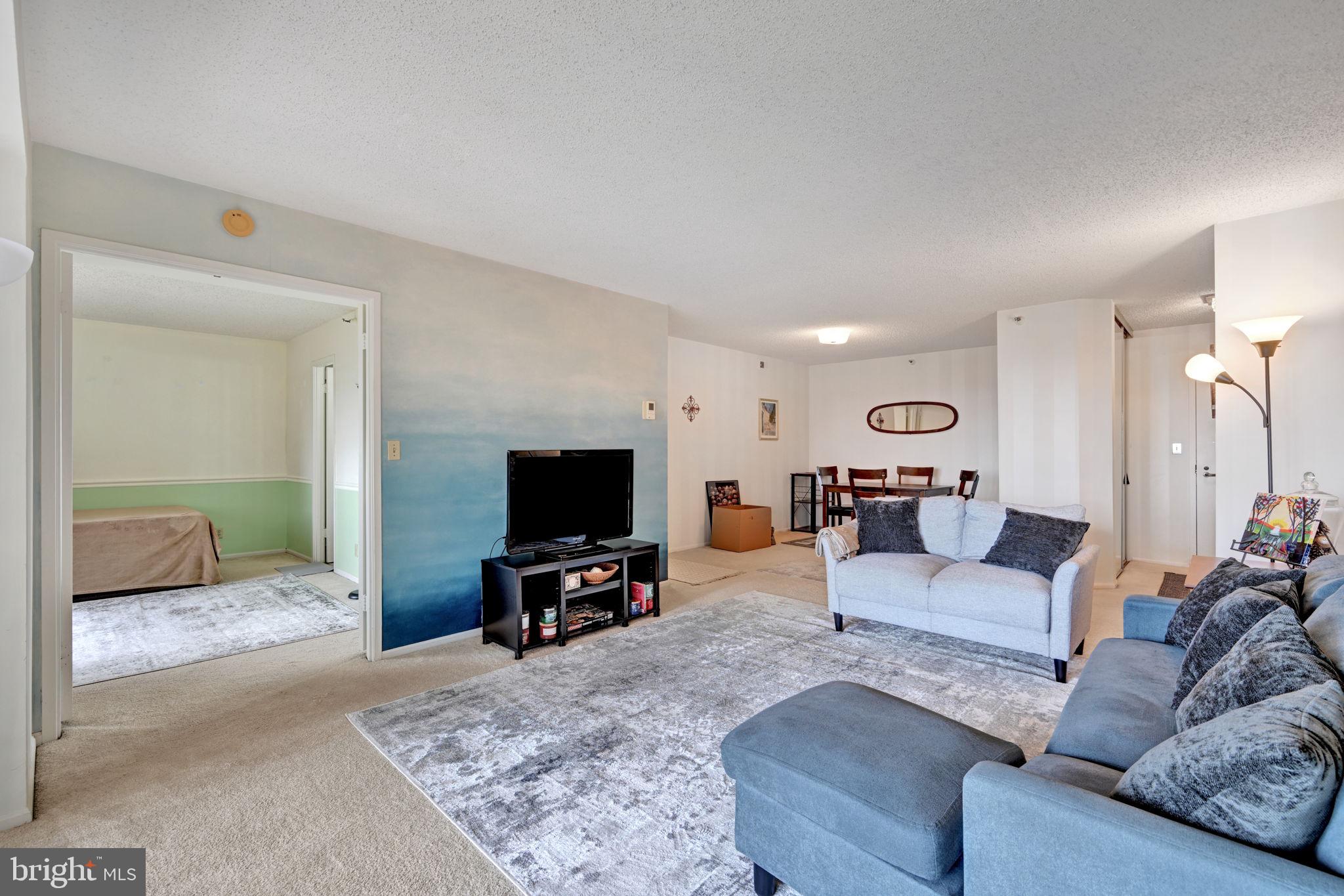 1600 N OAK STREET 808