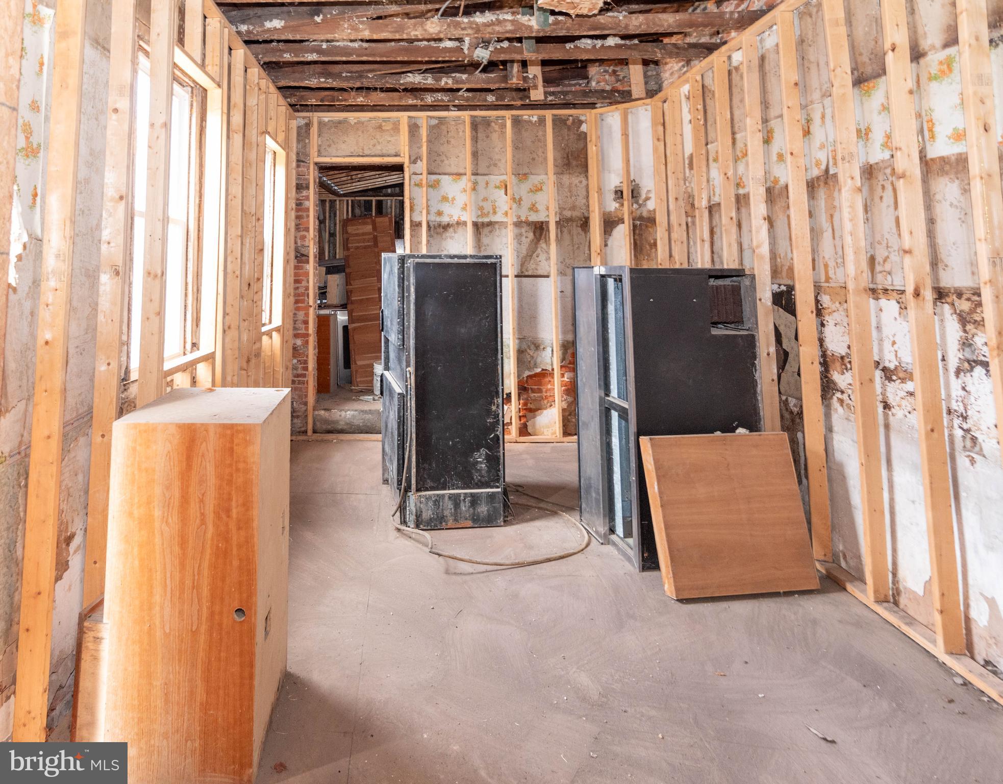 UPPER FELLS POINT - Commercial Sale