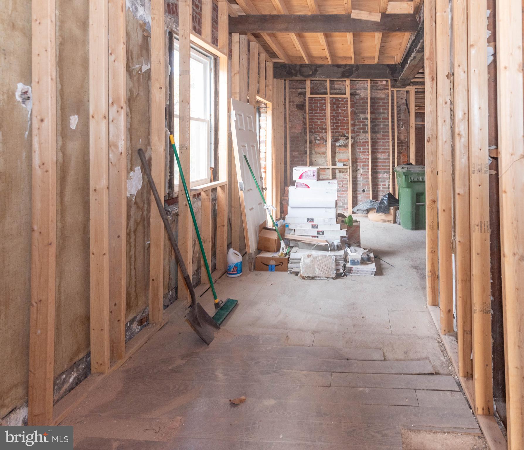 UPPER FELLS POINT - Commercial Sale