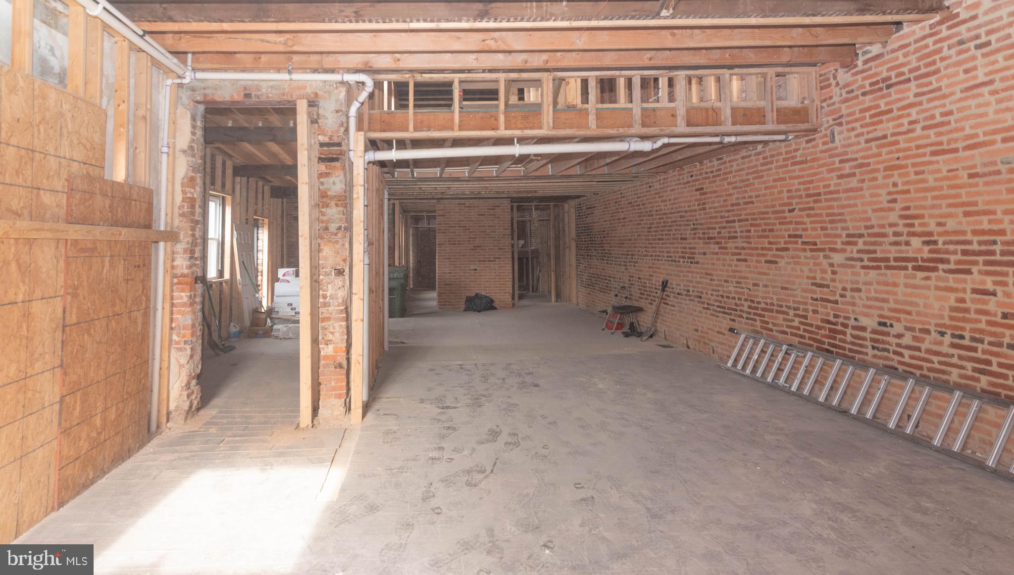 UPPER FELLS POINT - Commercial Sale