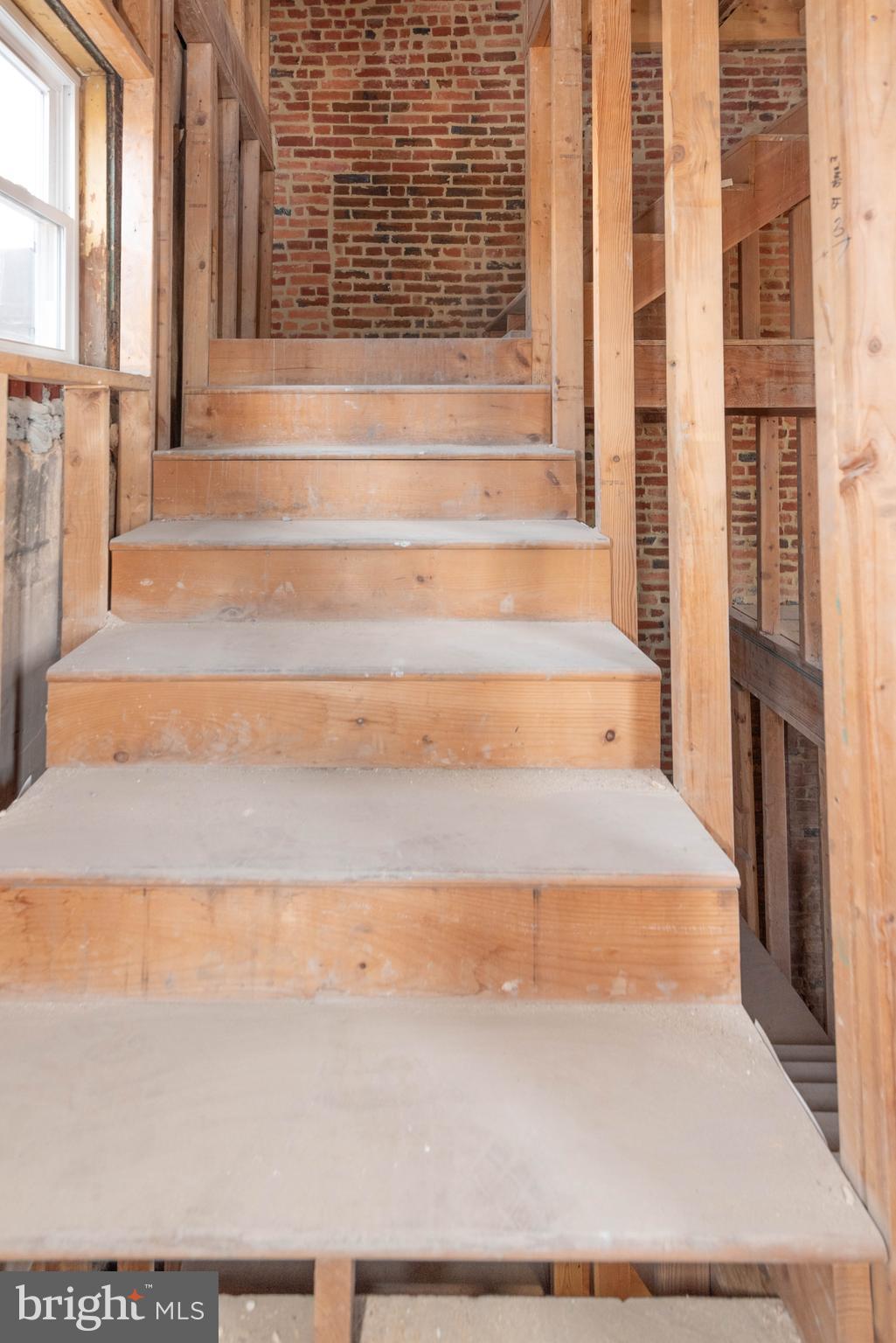 UPPER FELLS POINT - Commercial Sale