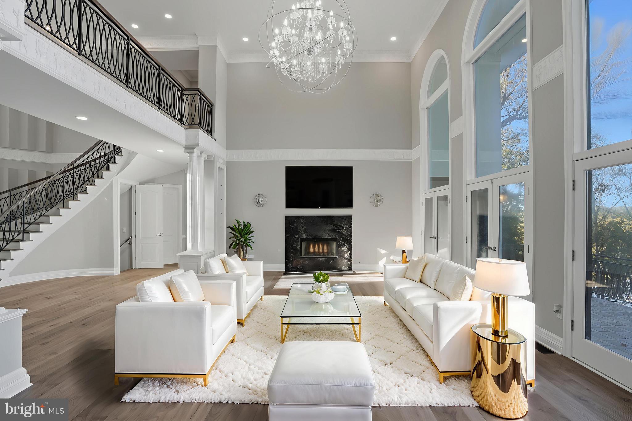 POTOMAC KNOLLS - Residential