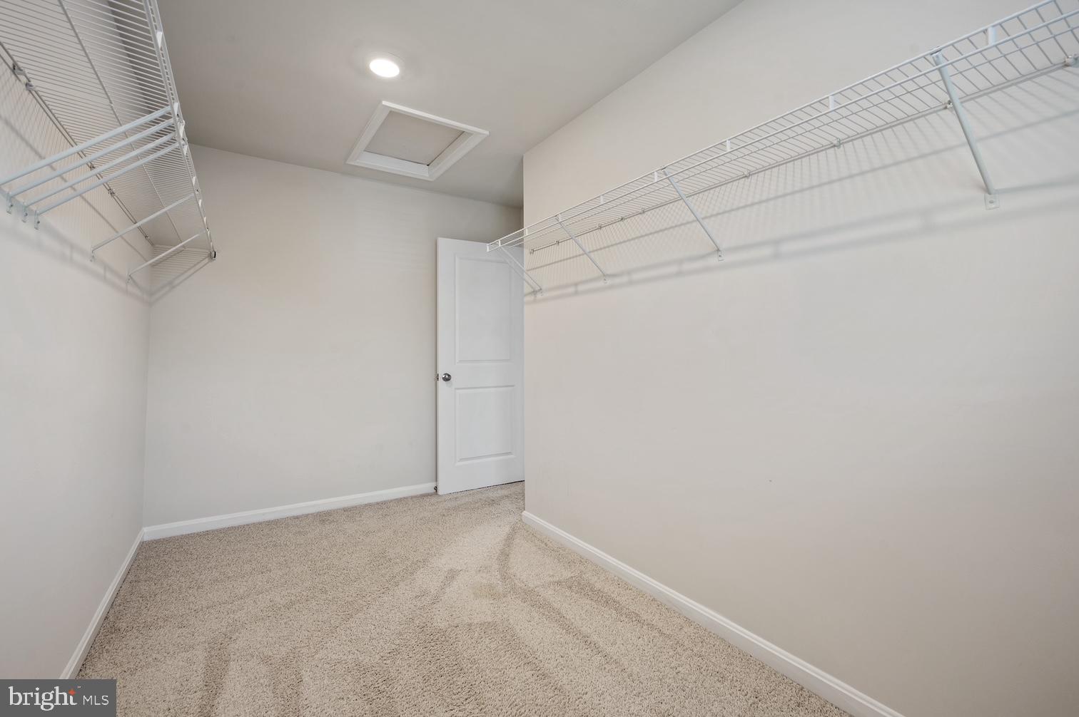 SHENANDOAH CROSSING - Residential Lease