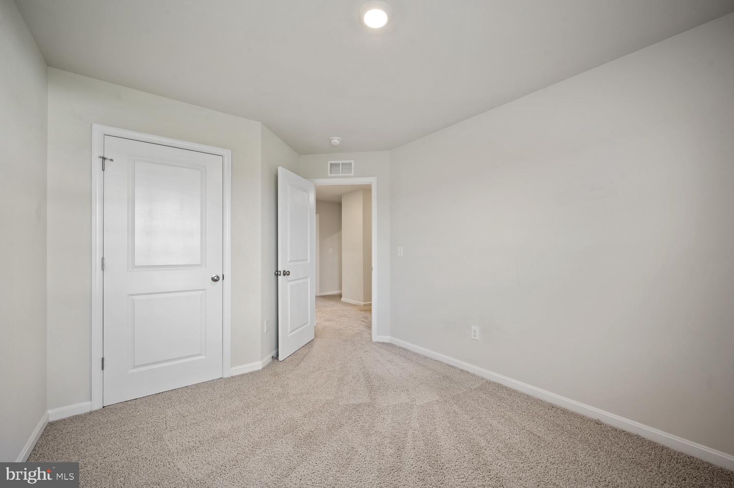 SHENANDOAH CROSSING - Residential Lease