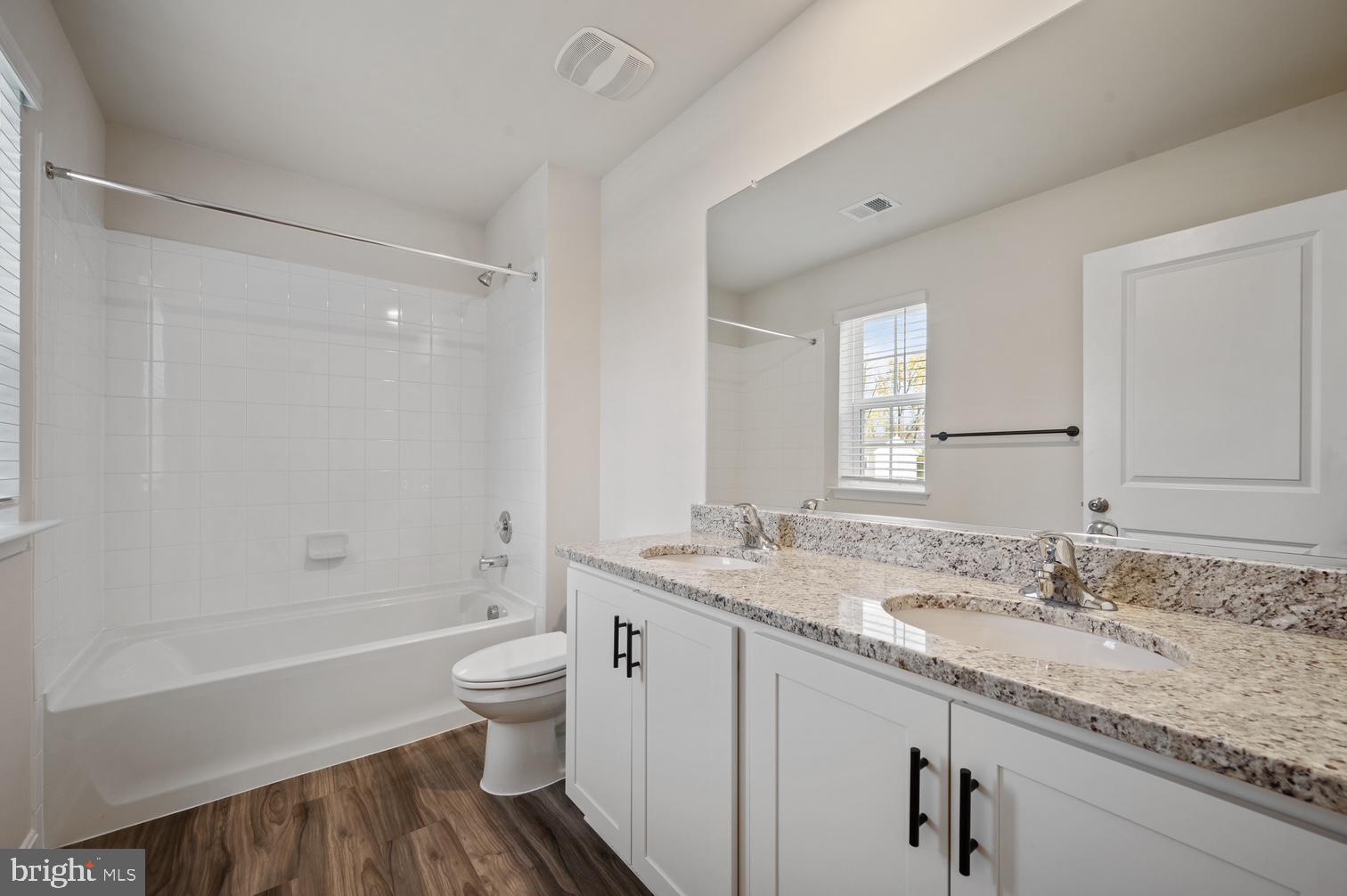 SHENANDOAH CROSSING - Residential Lease