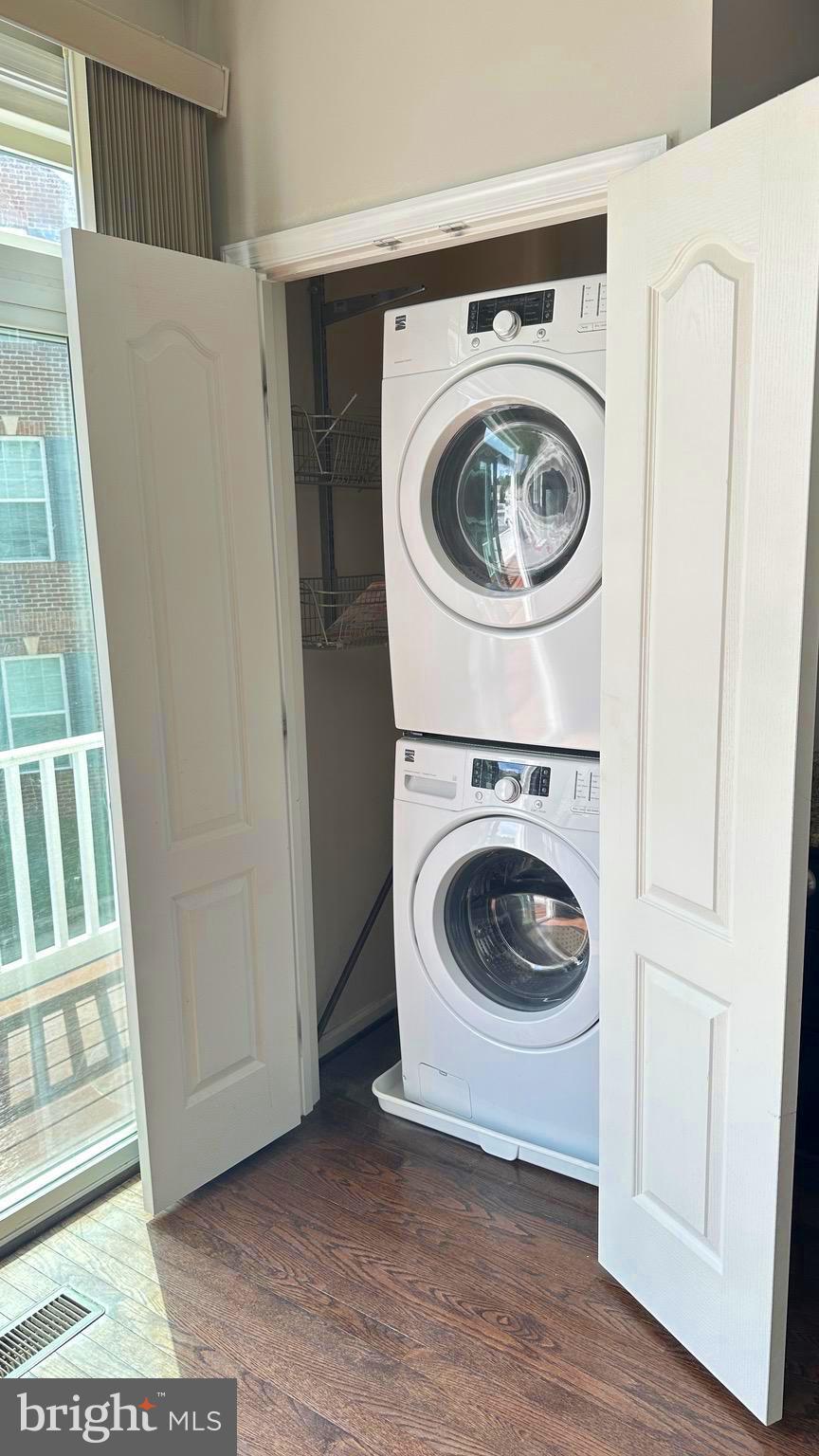 WESTPHALIA ROW - Residential Lease