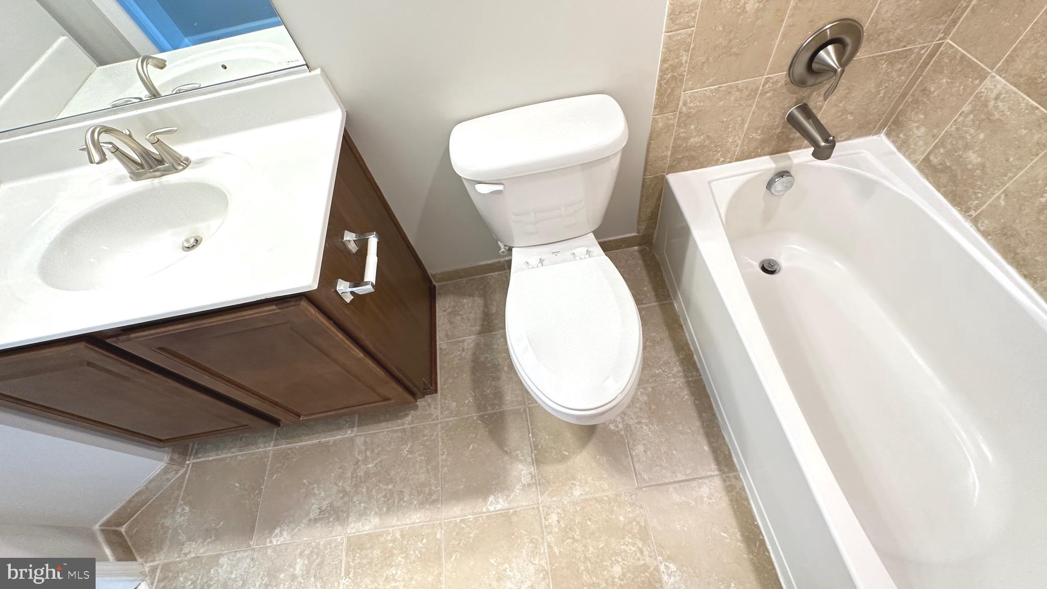 WESTPHALIA ROW - Residential Lease