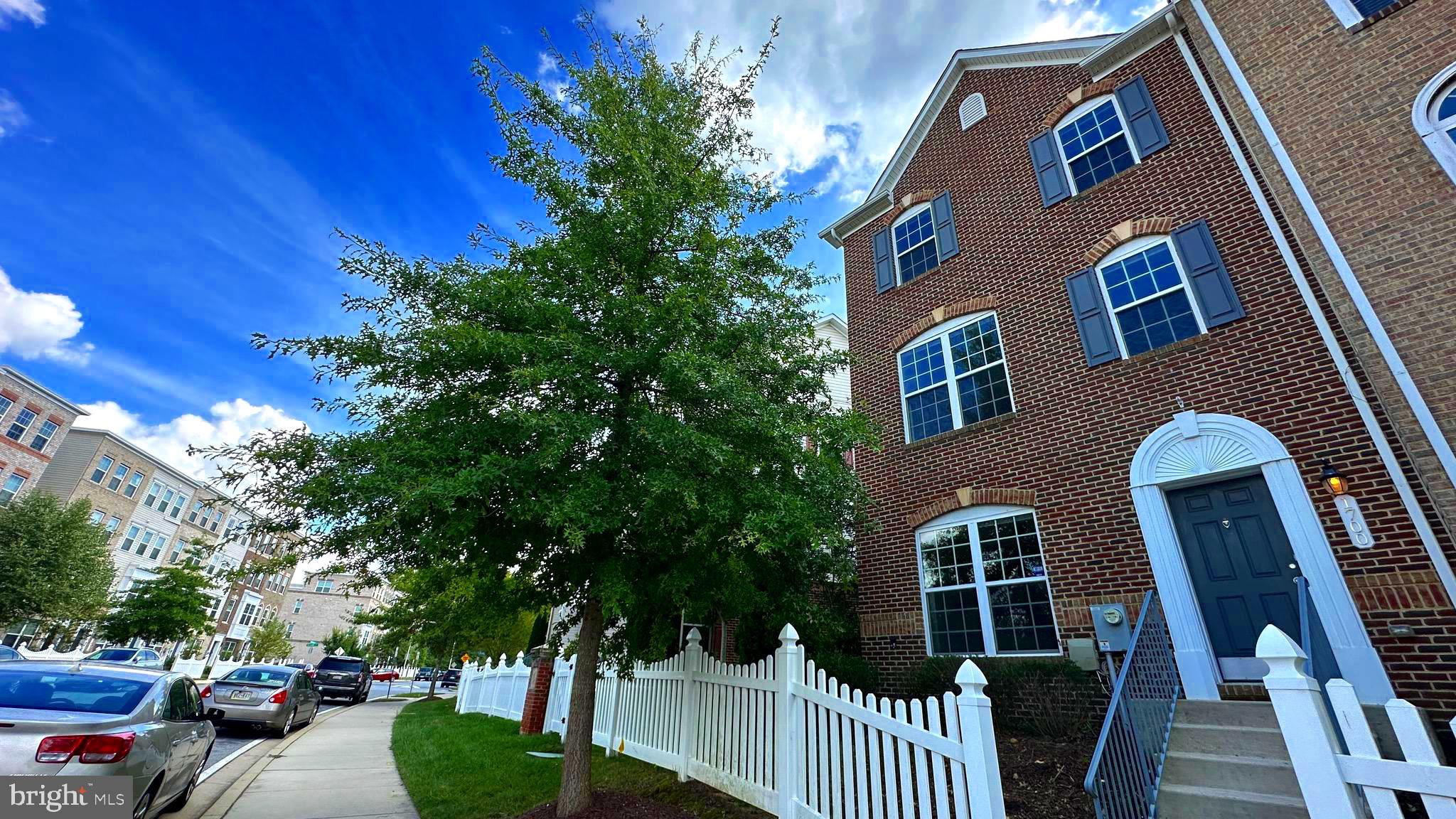 WESTPHALIA ROW - Residential Lease