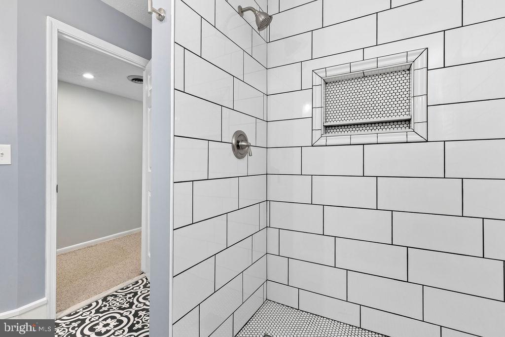 FAIRWAY HILLS - Residential