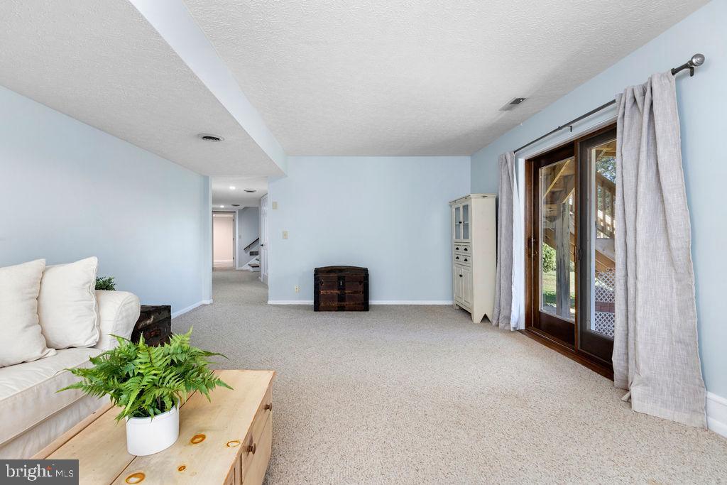 FAIRWAY HILLS - Residential