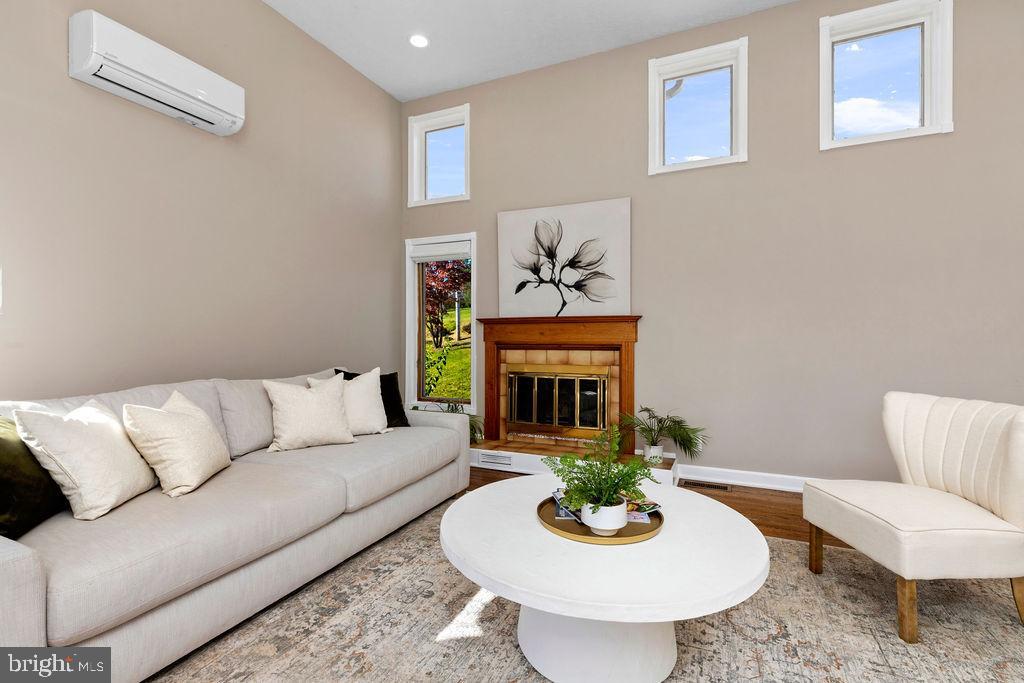 FAIRWAY HILLS - Residential