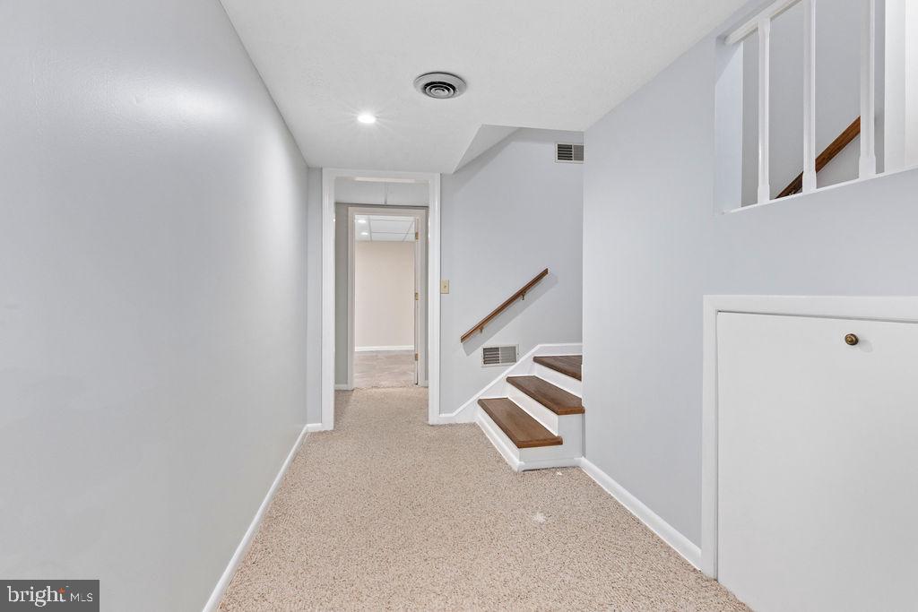 FAIRWAY HILLS - Residential