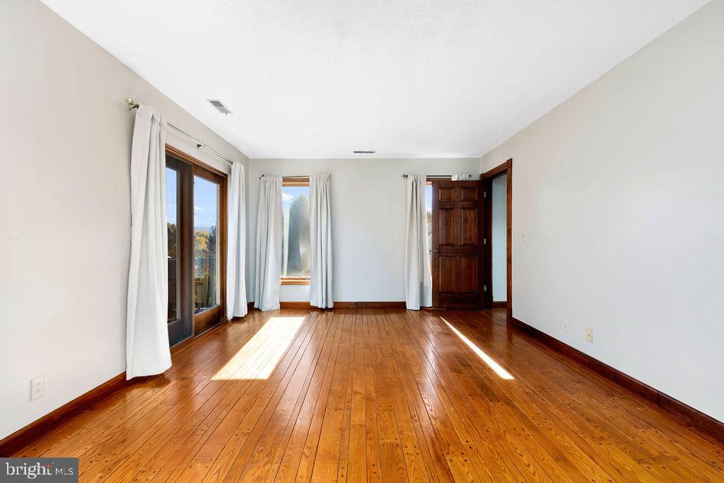 FAIRWAY HILLS - Residential