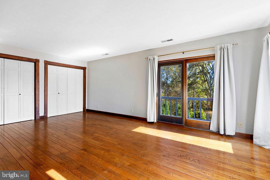 FAIRWAY HILLS - Residential