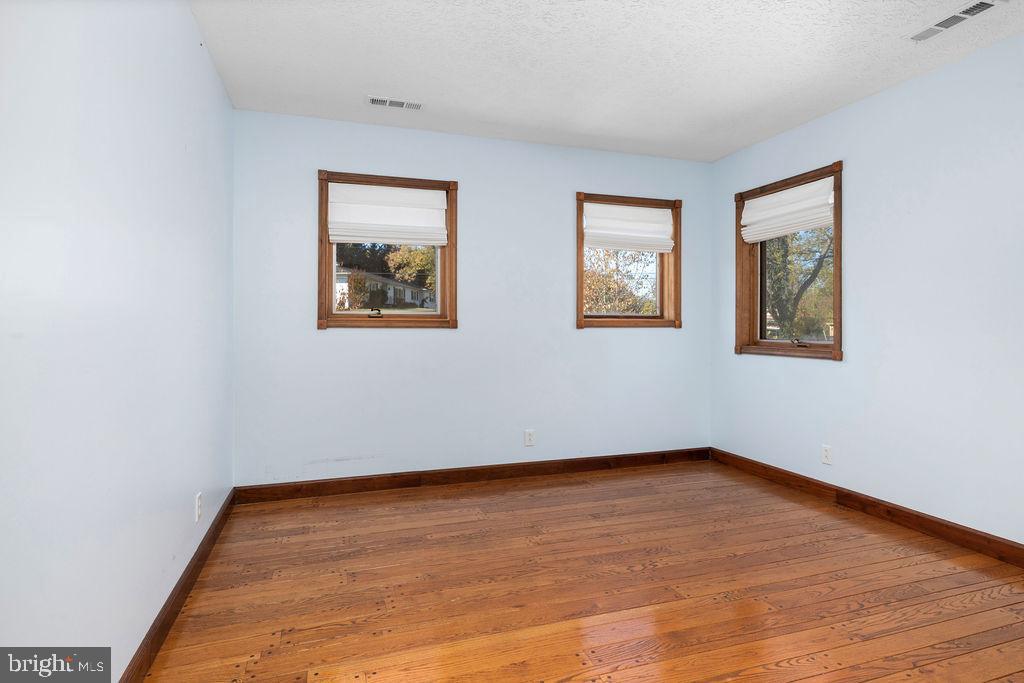 FAIRWAY HILLS - Residential