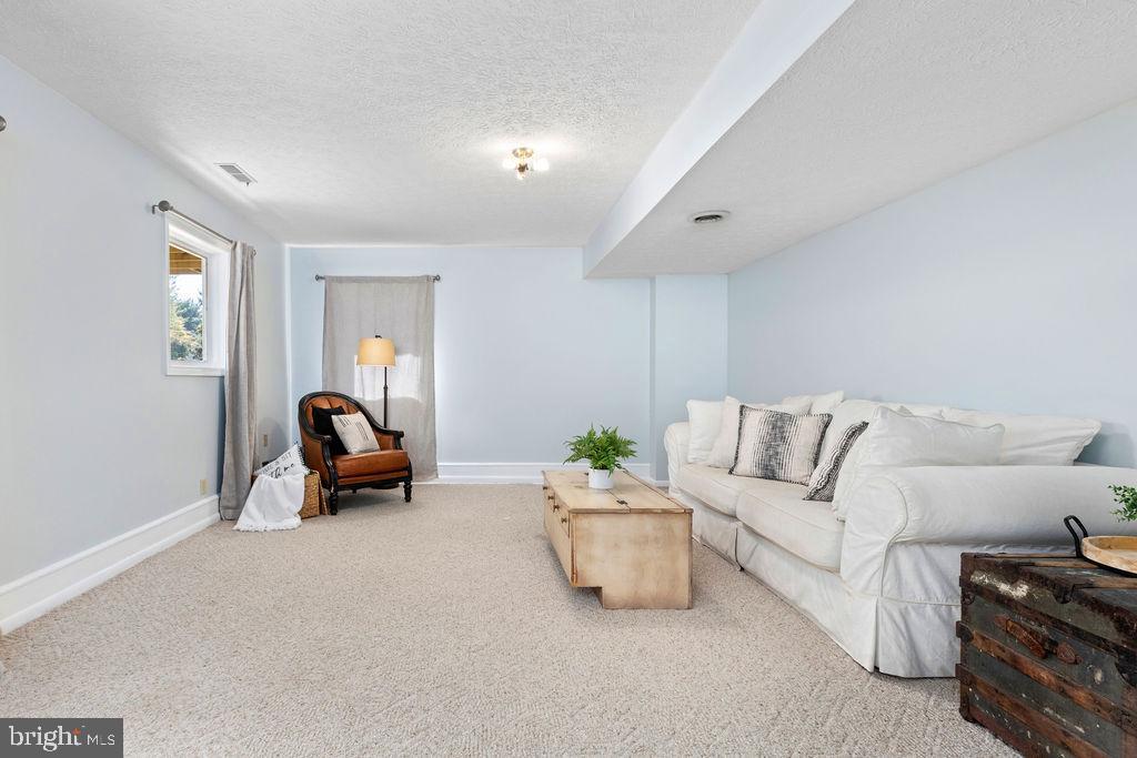 FAIRWAY HILLS - Residential