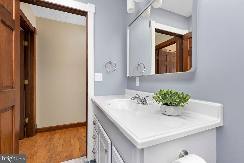 FAIRWAY HILLS - Residential