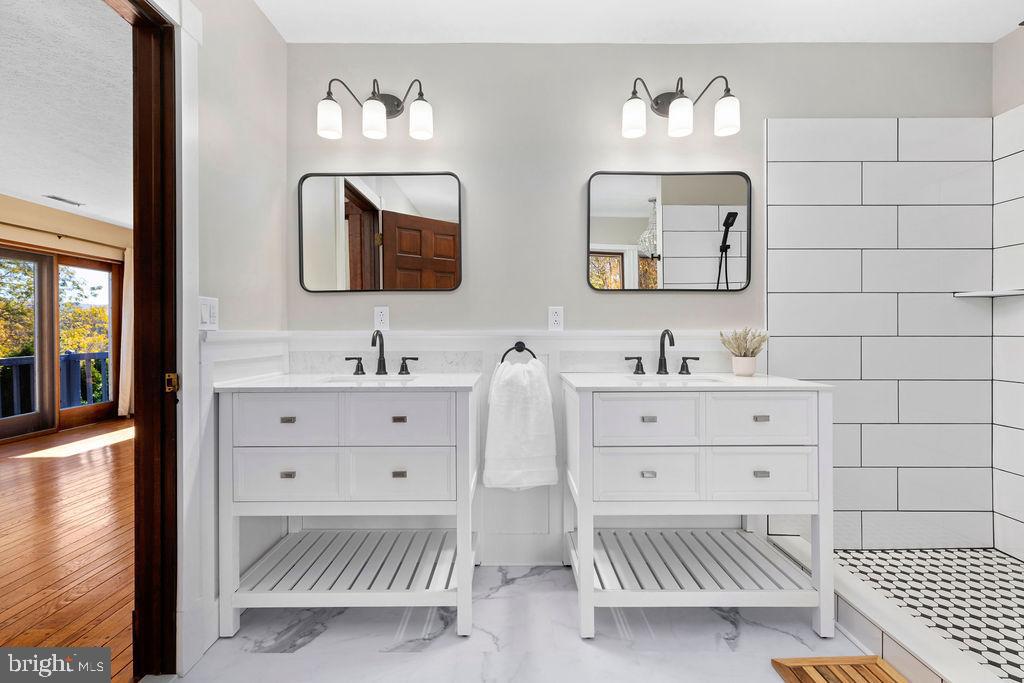 FAIRWAY HILLS - Residential