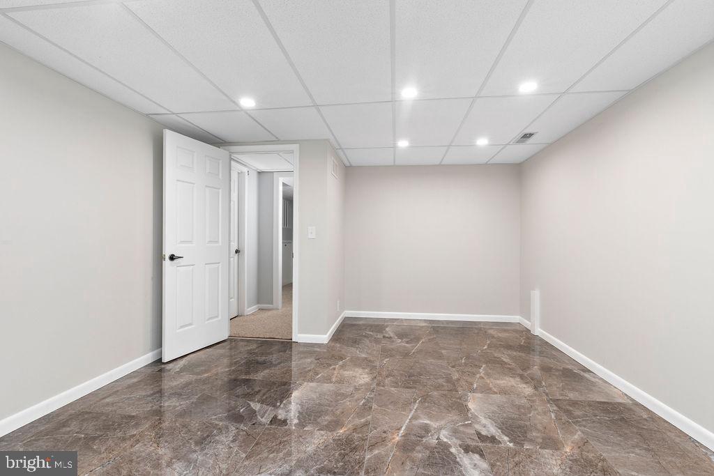 FAIRWAY HILLS - Residential