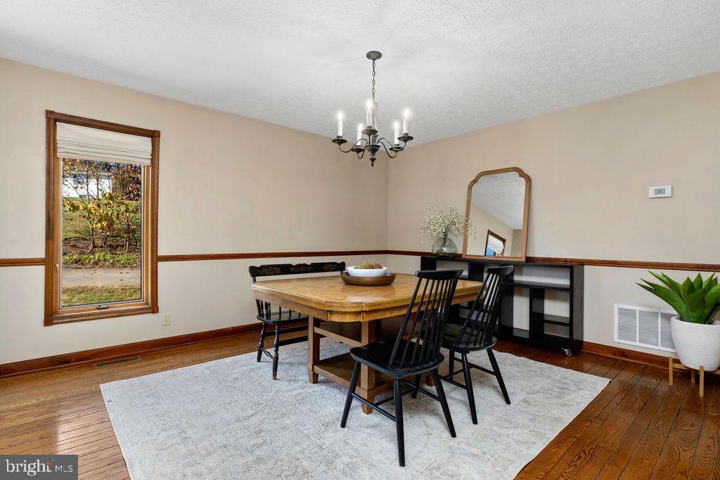 FAIRWAY HILLS - Residential