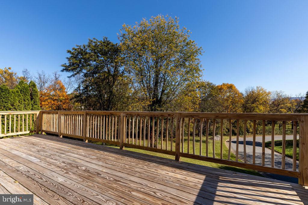 FAIRWAY HILLS - Residential