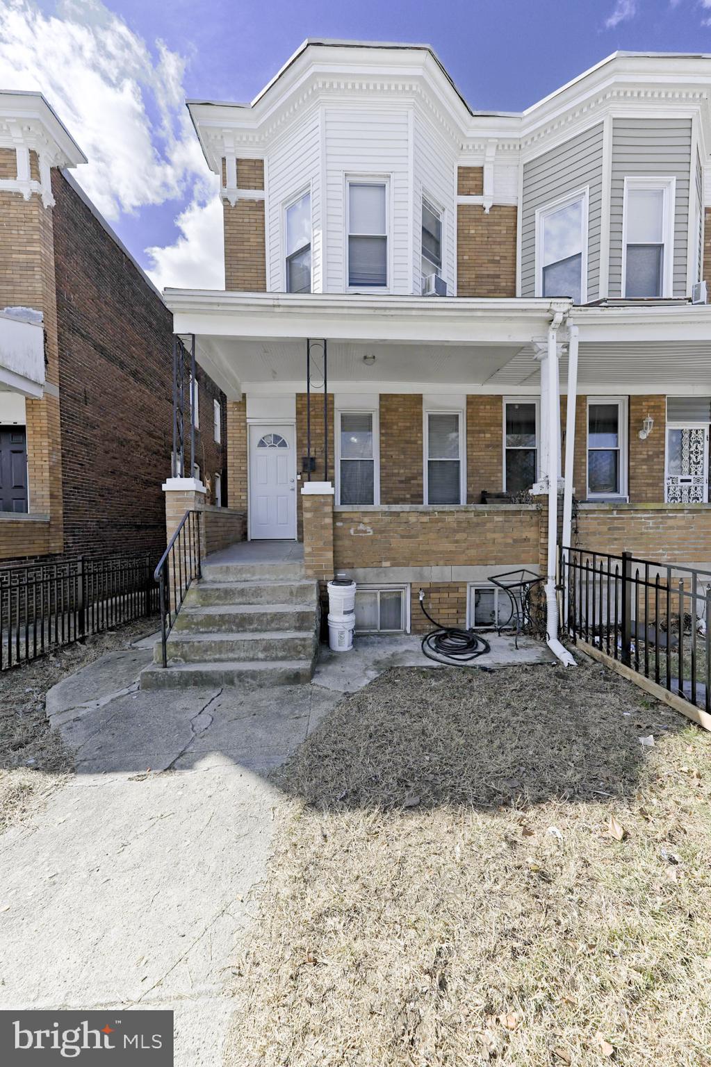 PARK HEIGHTS - Residential Lease