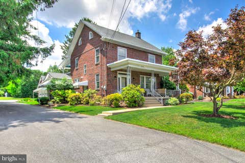 Homes For Sale - 972 W Main Street<br/> EPHRATA, PA 17522