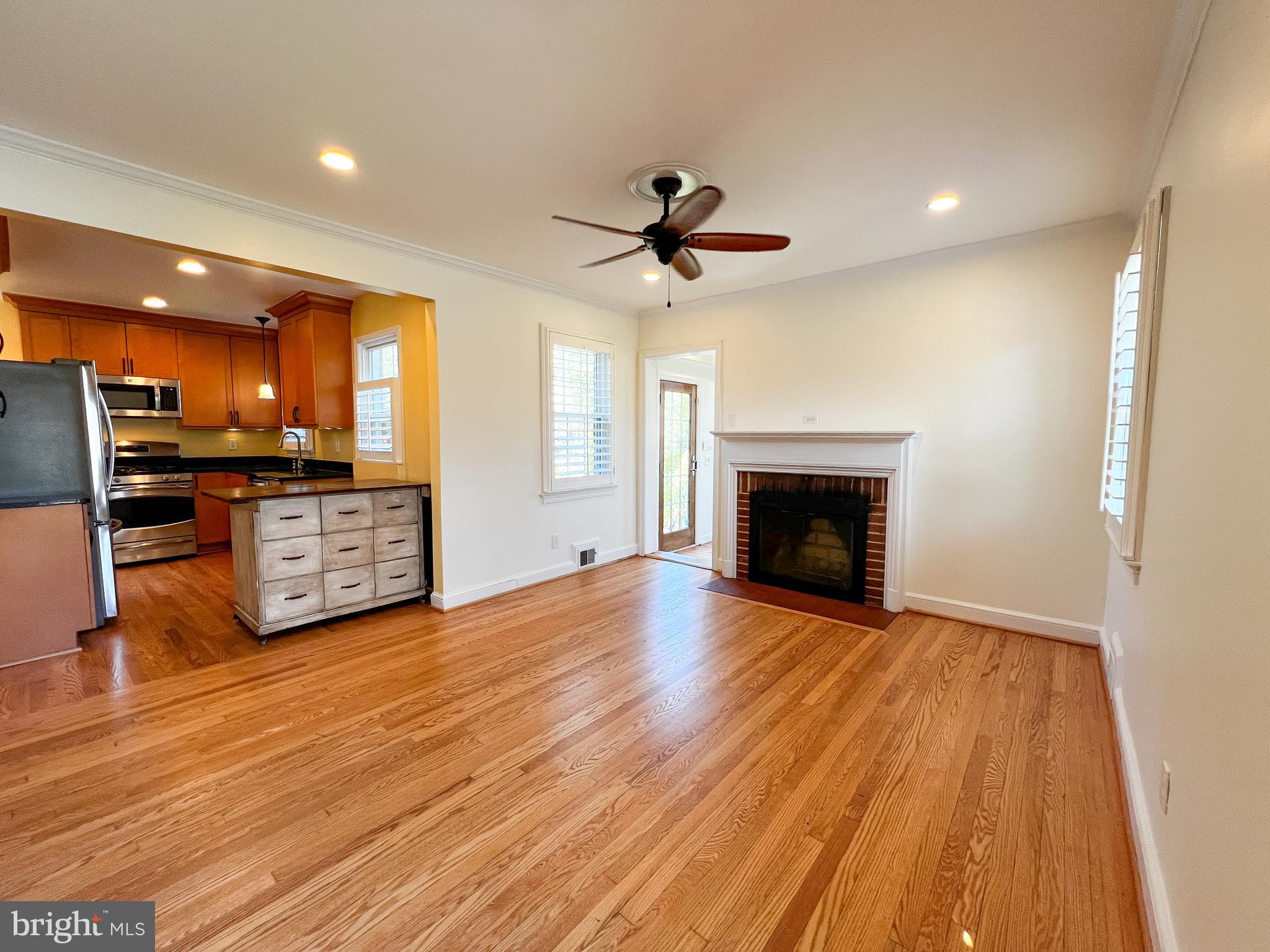 WOODMOOR - Residential Lease