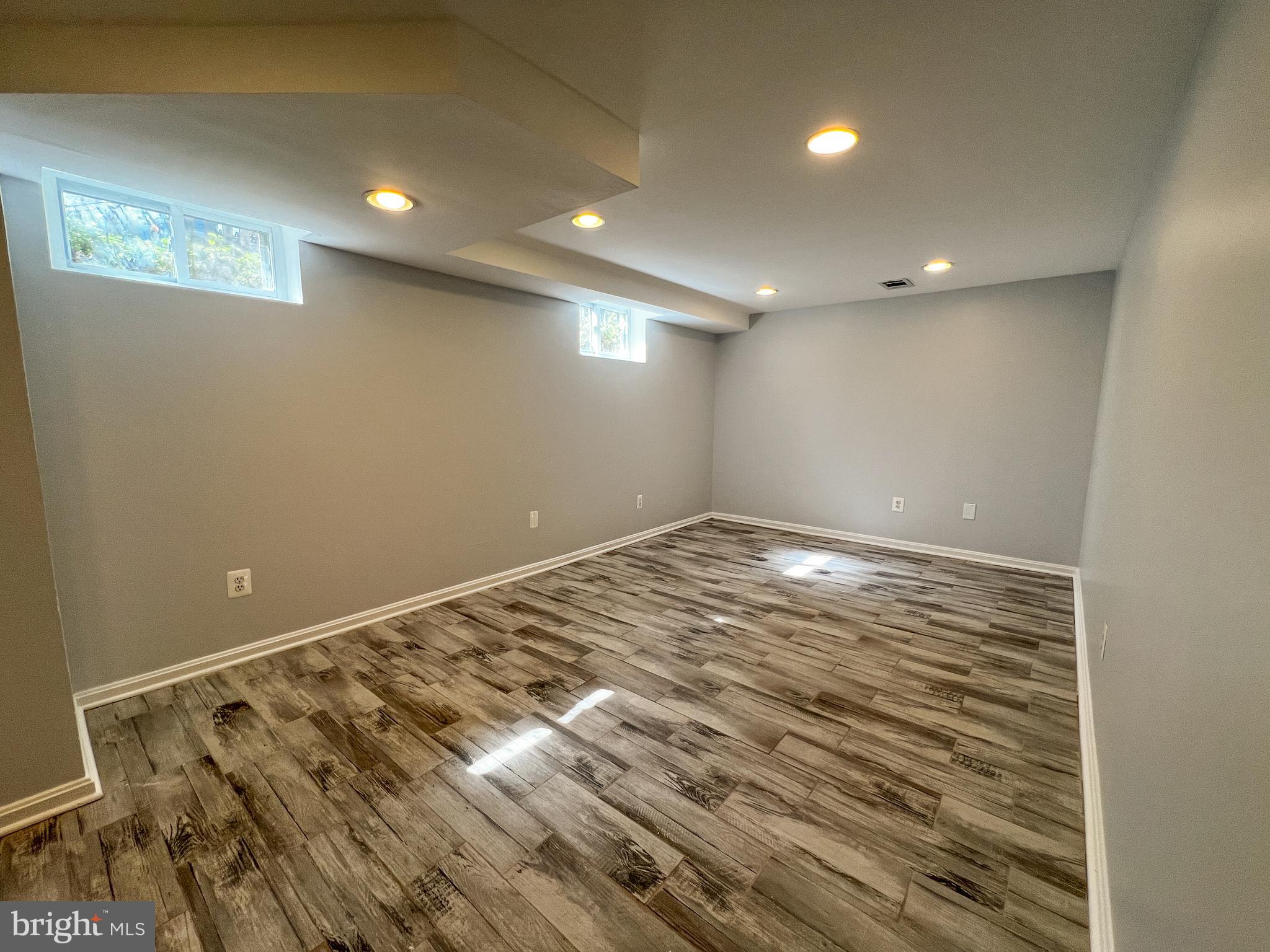 WOODMOOR - Residential Lease