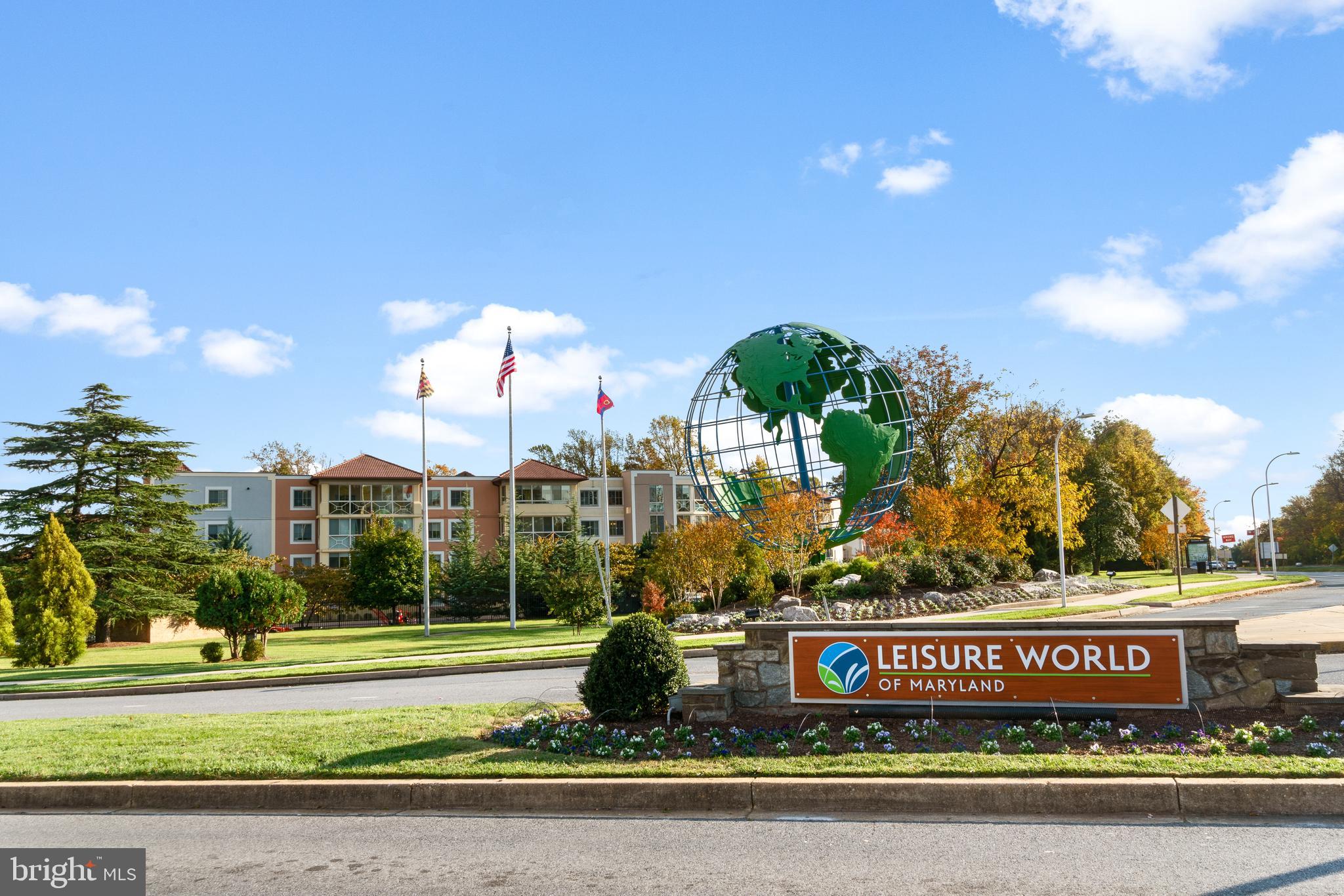 LEISURE WORLD - Residential