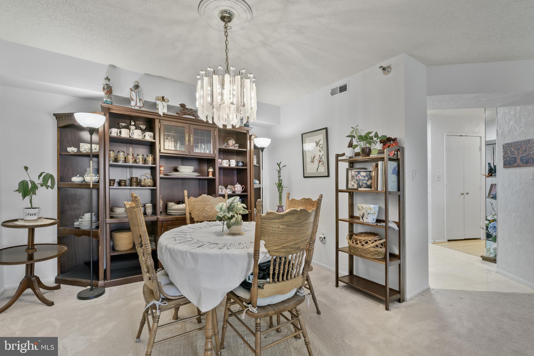 LEISURE WORLD - Residential