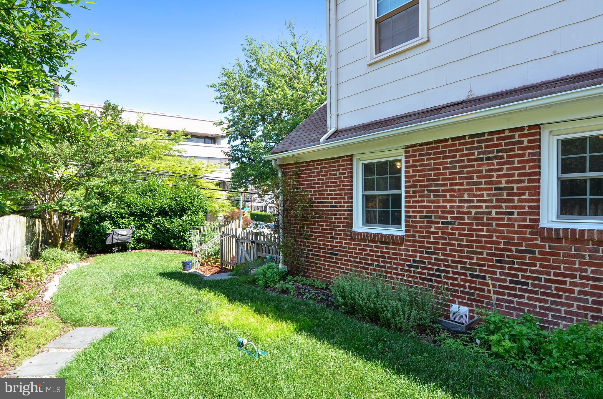 SILVER SPRING - Residential