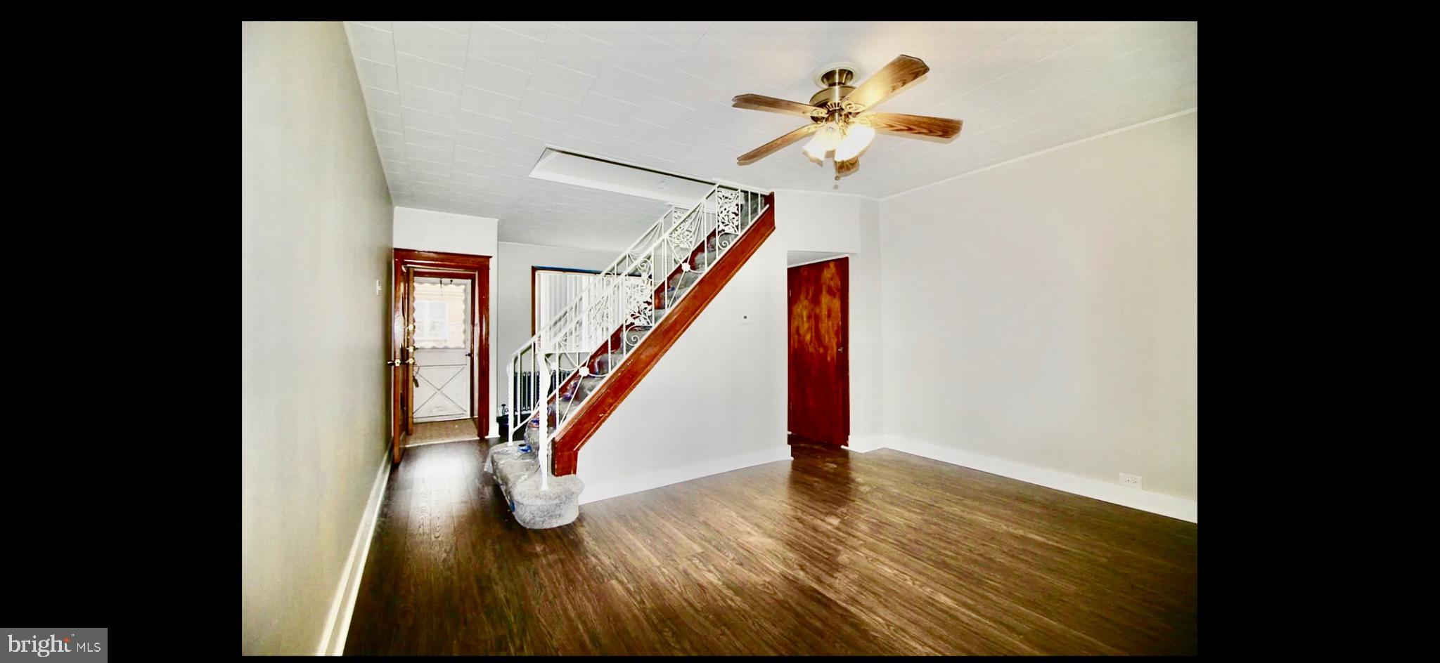 PORT RICHMOND - Residential Lease