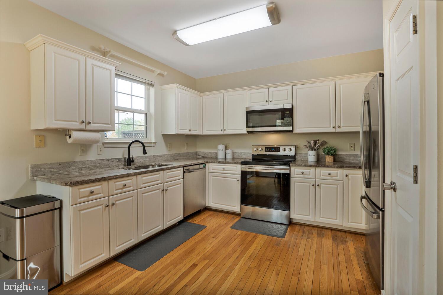 BLOOMS CROSSING - Residential