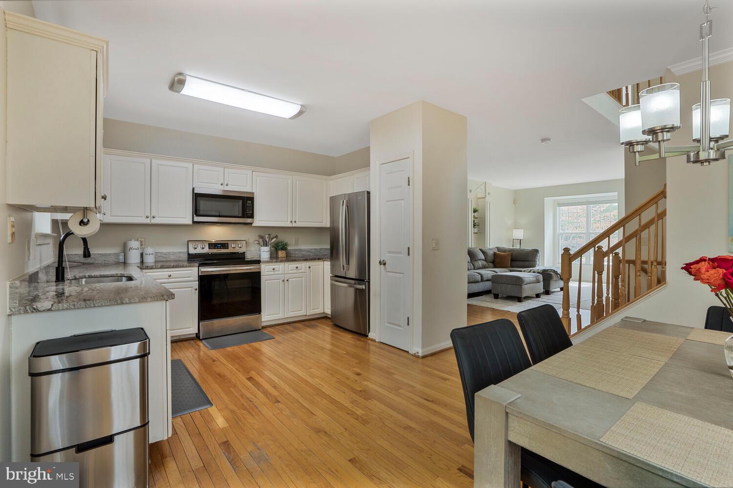 BLOOMS CROSSING - Residential