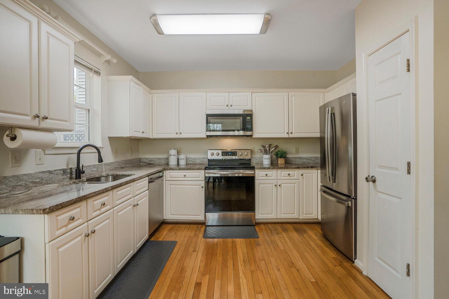 BLOOMS CROSSING - Residential