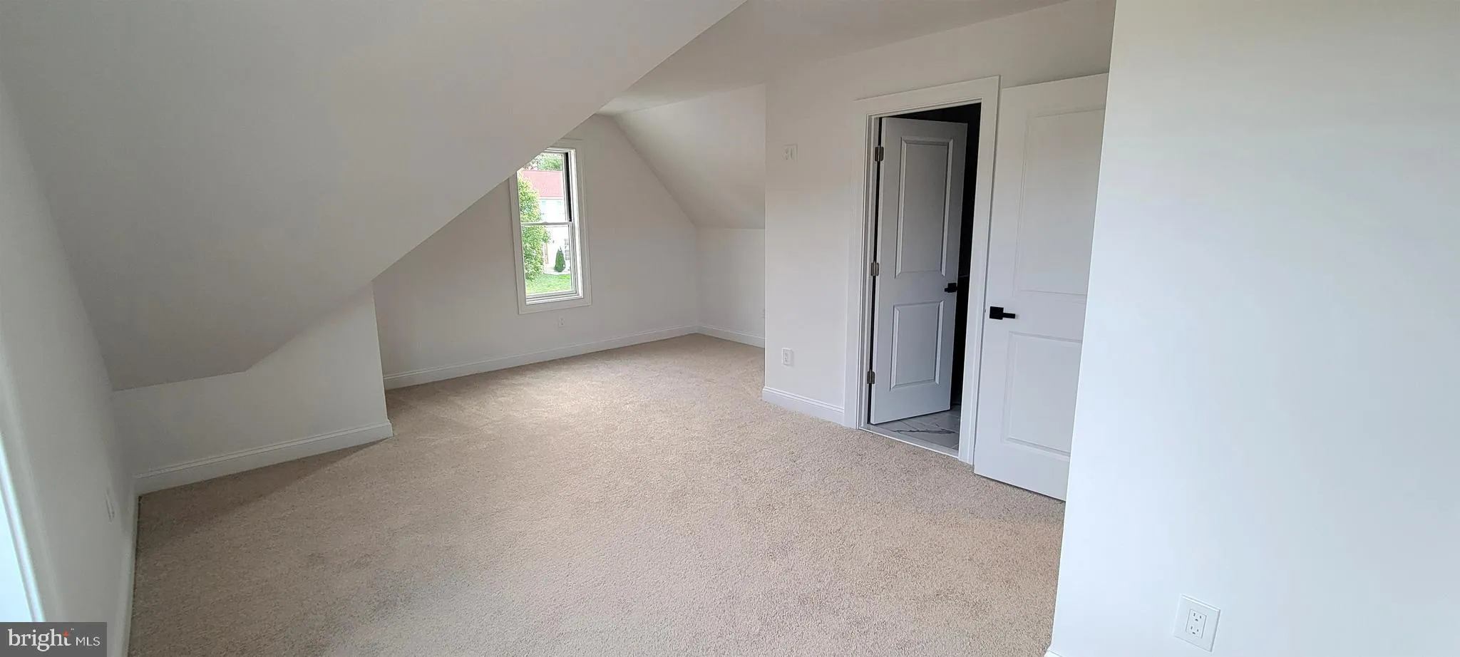 Egg Harbor Twp, New Jersey 08234, United States, 5 Bedrooms Bedrooms, ,3 BathroomsBathrooms,Residential,Pending,41553
