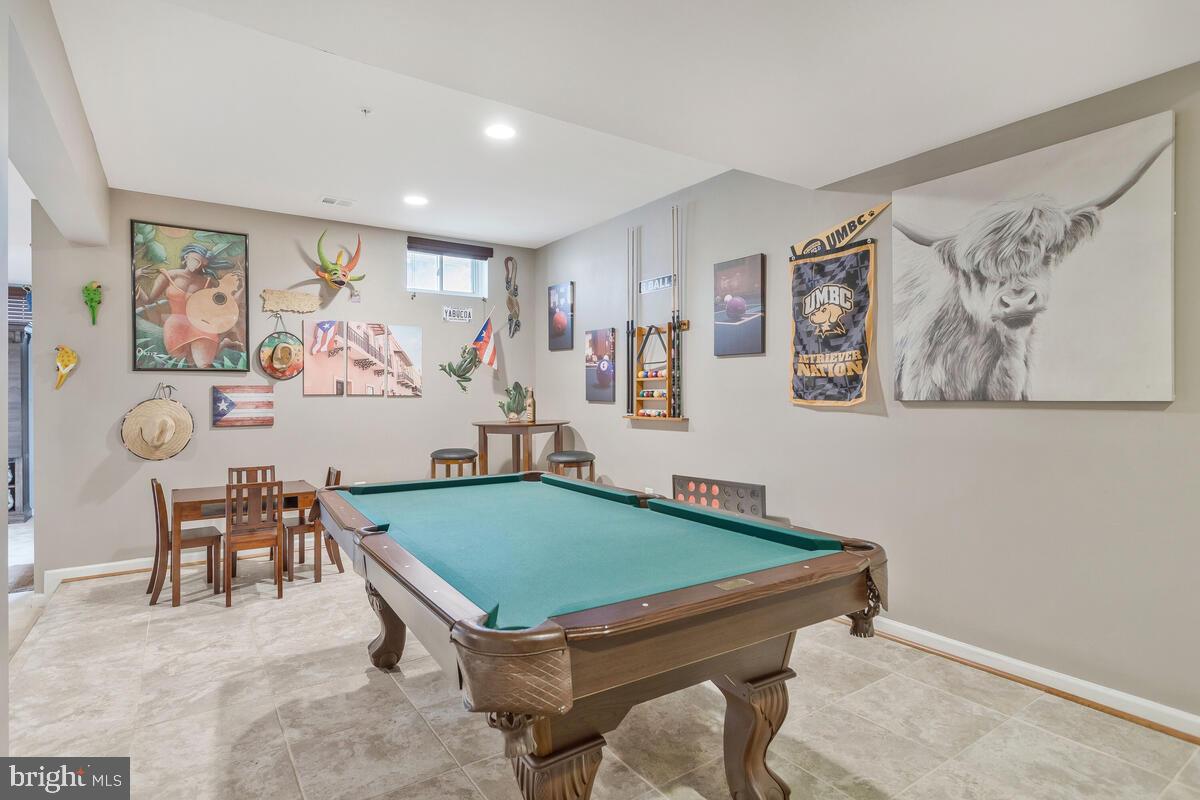 VILLAGES OF SAVANNAH - Residential